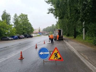 В Калуге продолжаются дорожные работы