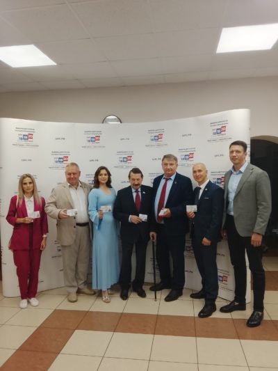 Кандидаты в депутаты Госдумы от Калужской области получили удостоверения