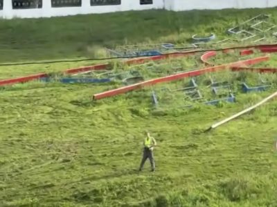 В Калуге робот-газонокосильщик приводит в порядок склон парка В Калуге робот-газонокосильщик приводит в порядок склон парка