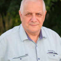 Всё остаётся людям