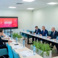 Владислав Шапша обсудил сотрудничество с главой «1С» Владислав Шапша обсудил сотрудничество с главой «1С»