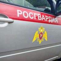 Пьяный калужанин разбил окна и светильники на двух участках
