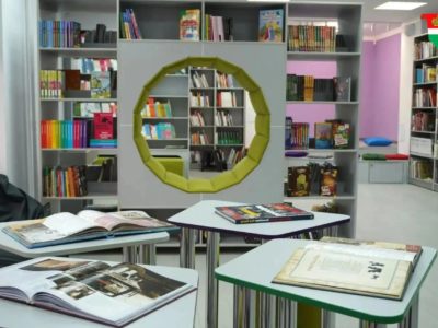 В детской библиотеке имени Гайдара появились интерактивная панель и мультстудия В детской библиотеке имени Гайдара появились интерактивная панель и мультстудия