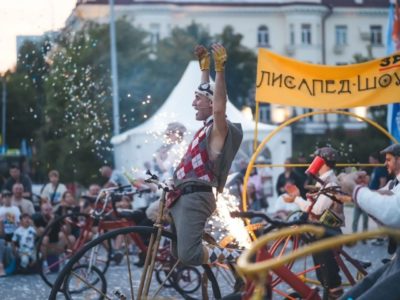 В ожидании большого праздника