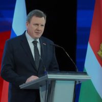 Геннадий Новосельцев: «Легендарный триколор вдохновляет бойцов на передовой и гордо реет над освобожденными городами»