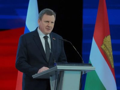 Геннадий Новосельцев: «Легендарный триколор вдохновляет бойцов на передовой и гордо реет над освобожденными городами»