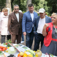 В Калуге прошла выставка «Дары сада, огорода и личного подворья» В Калуге прошла выставка «Дары сада, огорода и личного подворья»