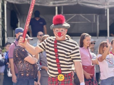 В День города в Калуге прошёл фестиваль уличных театров