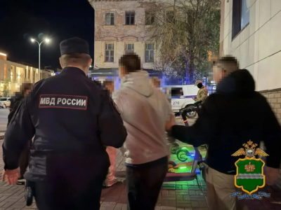Полицейские и следователи нагрянули в алкомаркет на улице Марата Полицейские и следователи нагрянули в алкомаркет на улице Марата