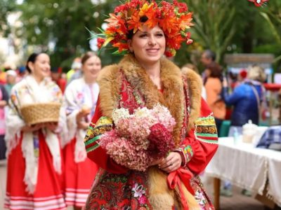 В центральном парке с размахом проводили лето В центральном парке с размахом проводили лето