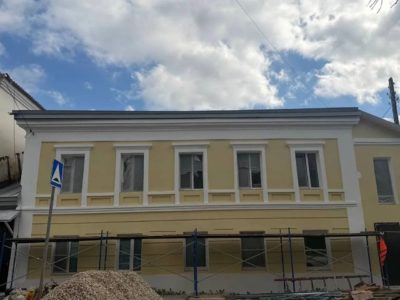 На улице Чебышева продолжается капремонт исторического здания На улице Чебышева продолжается капремонт исторического здания