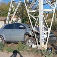 Водитель погиб, врезавшись в опору ЛЭП в Калуге Водитель погиб, врезавшись в опору ЛЭП в Калуге