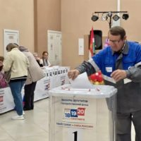 Дмитрий Денисов призвал калужан участвовать в голосовании на выборах в Госдуму Дмитрий Денисов призвал калужан участвовать в голосовании на выборах в Госдуму