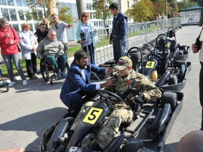 В спорткомплексе Анненках прошел фестиваль по адаптивному картингу «Трасса возможностей» В спорткомплексе Анненках прошел фестиваль по адаптивному картингу «Трасса возможностей»