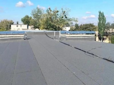 Калужане отремонтировали крышу многоквартирного дома в Первомайске