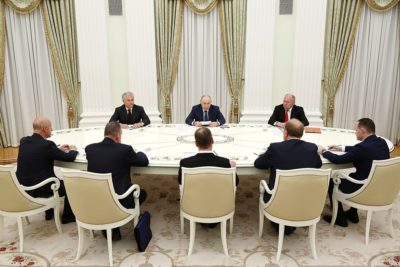 Владимир Путин: «Единая Россия» играет особую роль в укреплении государства» Владимир Путин: «Единая Россия» играет особую роль в укреплении государства»