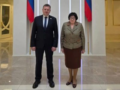Геннадий Новосельцев и Валентина Авдеева принимают участие в парламентских слушаниях по Госбюджету Геннадий Новосельцев и Валентина Авдеева принимают участие в парламентских слушаниях по Госбюджету