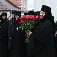 Владимир Путин наградил орденом Почета настоятельницу Черноостровского монастыря Владимир Путин наградил орденом Почета настоятельницу Черноостровского монастыря