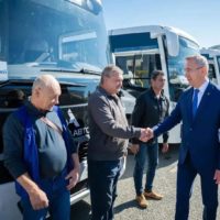Губернатор Владислав Шапша поздравил работников и ветеранов автомобильного и пассажирского транспорта с праздником 