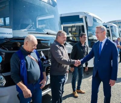 Губернатор Владислав Шапша поздравил работников и ветеранов автомобильного и пассажирского транспорта с праздником 